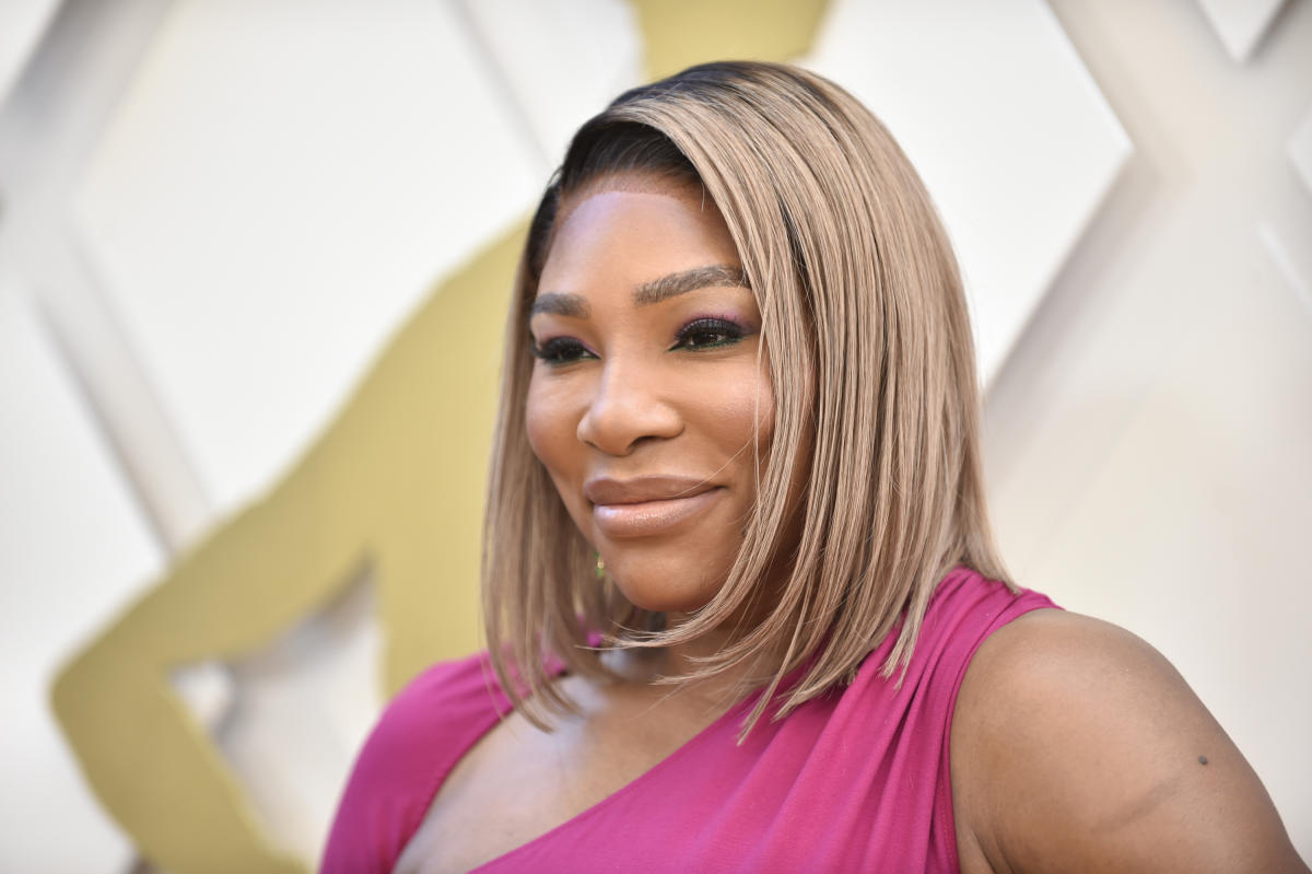 Rod on X: The other day someone posted a badly lit still of Serena  Williams claiming she had bleached her skin and gotten surgery and must  hate herself. Today Serena posted a