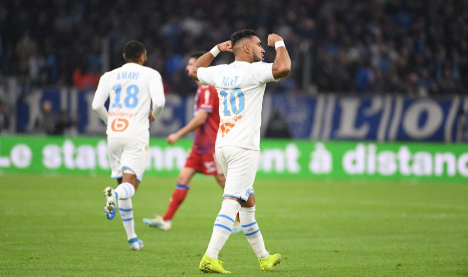 C’est la mi-temps au Vélodrome. L'OM, bien en place, a su se montrer dangereux en contre, et mène logiquement à la pause à l'issue d'une première période très rythmée. Si Lyon a obtenu la première occasion de la rencontre par l’intermédiaire de Traoré face à Mandanda (6e), c’est bien Dimitri Payet, qui sort grandi de ce premier acte. Un show soldé par deux buts, qui permettent aux Marseillais de regagner les vestiaires avec un avantage confortable (2-0).