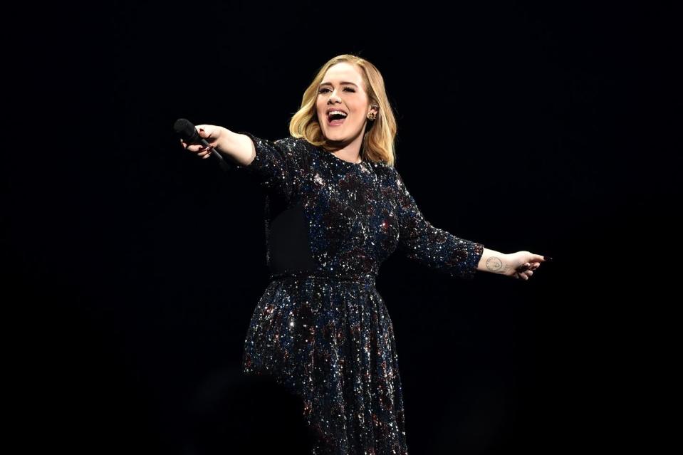 adele performs at the genting arena