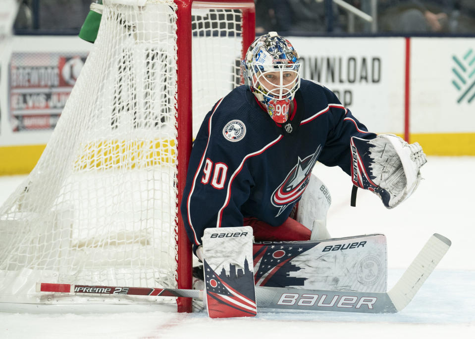 Columbus Blue Jackets goaltender Elvis Merzlikins (90) 