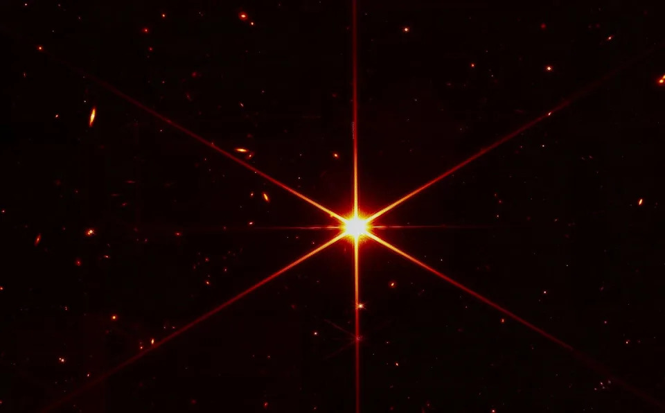 <span class="caption">The mirror on the James Webb Space Telescope is fully aligned and producing incredibly sharp images, like this test image of a star.</span> <span class="attribution"><a class="link rapid-noclick-resp" href="https://www.flickr.com/photos/nasawebbtelescope/51942047253/" rel="nofollow noopener" target="_blank" data-ylk="slk:NASA/STScI via Flickr">NASA/STScI via Flickr</a></span>