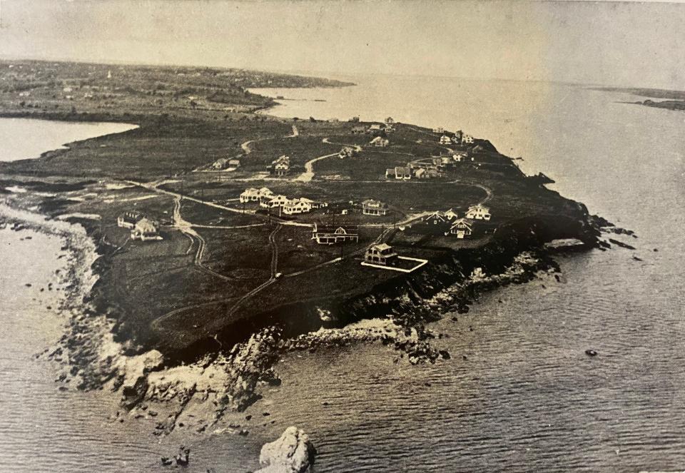 Bonnet Point in 1932. The site of today’s beach and the Bonnet Shores Beach Club is at the far left (blocked by trees in this photo). The Bonnet Point battery is at right, directly opposite Jamestown.