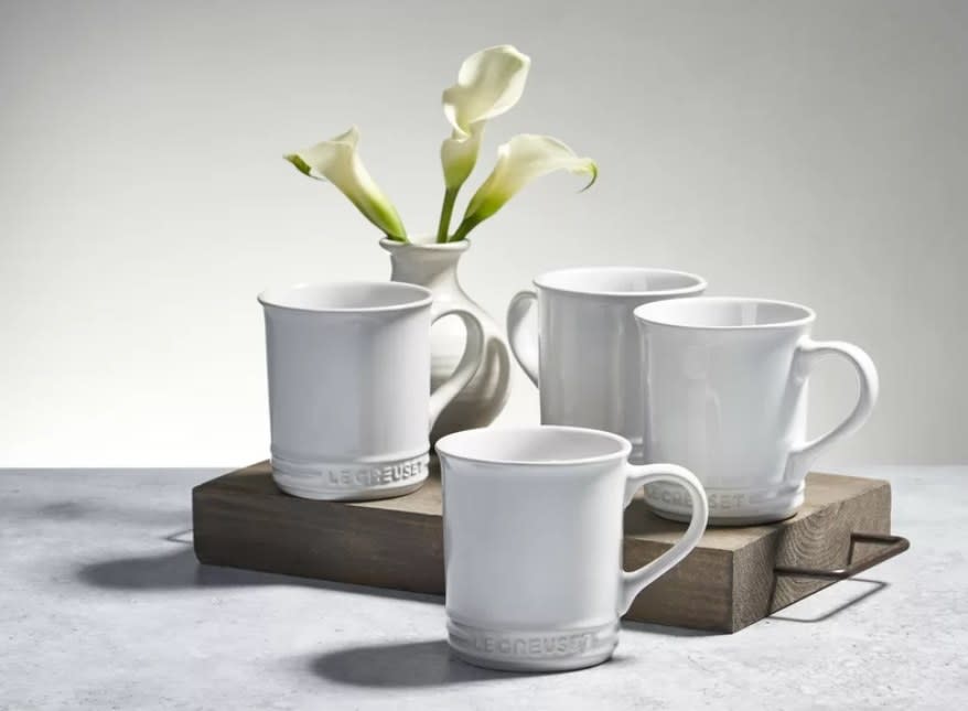 white mugs