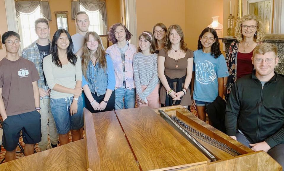 During his time in Hagerstown, fortepianist Daniel Adam Maltz met with student from the Barbara Ingram School for the Arts.