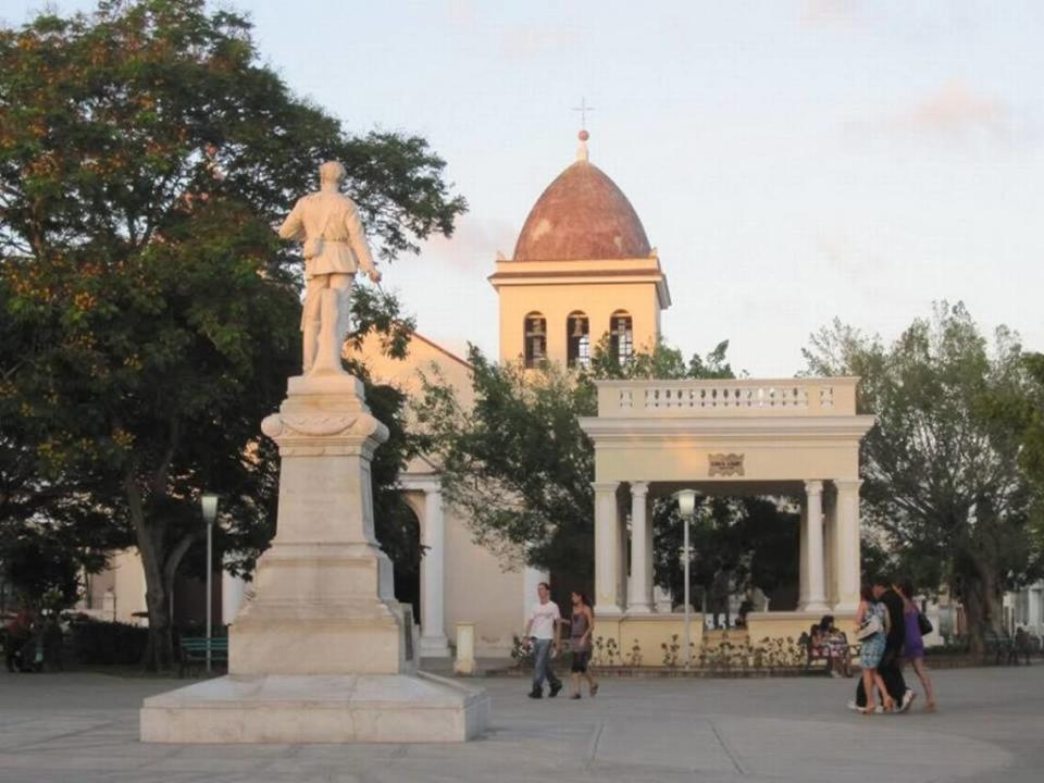 La Catedral San Isidoro de Holguín.