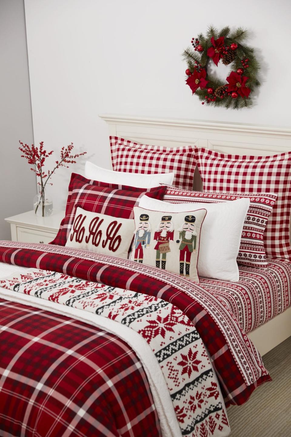Martha Stewart Holiday Bedding Set
