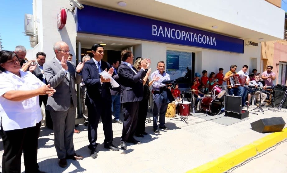 Los empleados bancarios cobrarán sueldo mayor al millón de pesos y un bono de casi el mismo monto