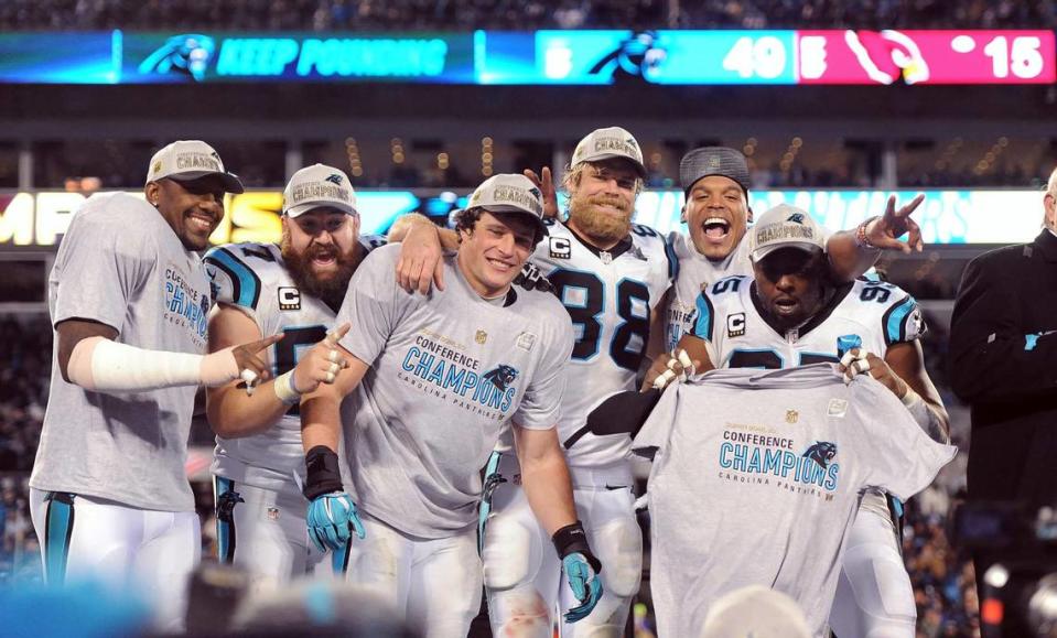 Panthers celebrate following the team’s 49-15 victory over the Arizona Cardinals in the NFC Championship game at Bank of America Stadium Sunday, January 17, 2016. JEFF SINER/jsiner@charlotteobserver.com