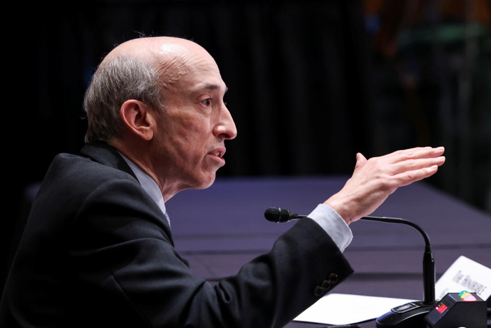 U.S. Securities and Exchange Commission (SEC) Chair Gary Gensler testifies before a Senate Banking, Housing, and Urban Affairs Committee oversight hearing on the SEC on Capitol Hill in Washington, U.S., September 14, 2021. REUTERS/Evelyn Hockstein/Pool