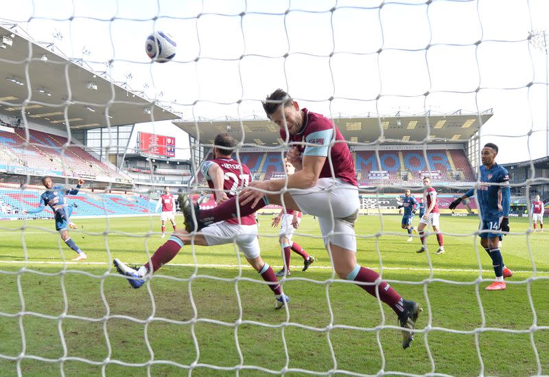 Premier League - Burnley v Arsenal