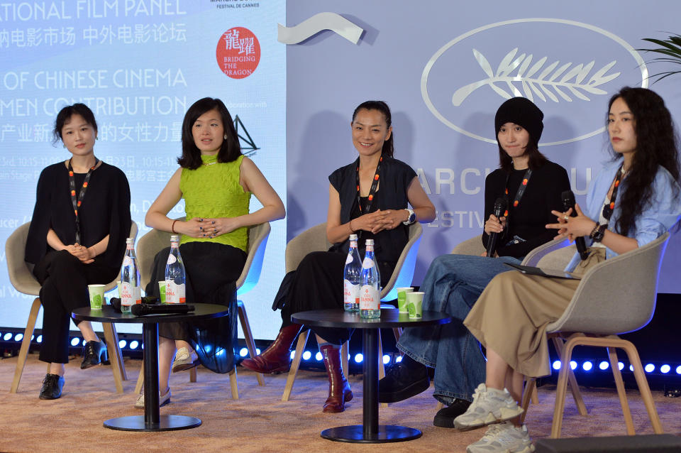 <strong><em>L-R: Liang Ying, Wang Haolu, Jane Zheng, Geng Zihan</em></strong>