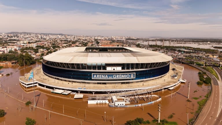 Vista aérea del estadio Arena do Gremio, hogar del equipo de fútbol brasileño Gremio, en Porto Alegre, estado de Rio Grande do Sul, el 7 de mayo de 2024. (CARLOS FABAL)