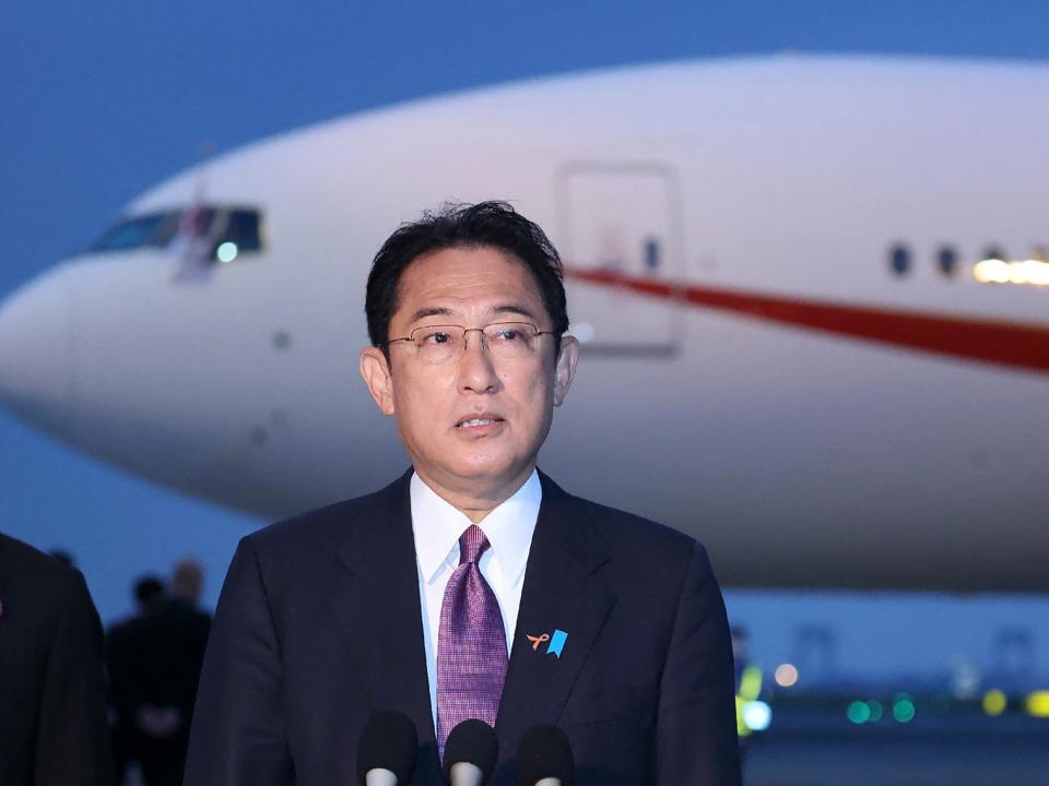 Japanese Prime Minister Fumio Kishida plane