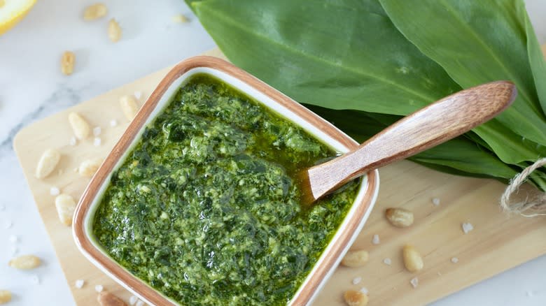 Fresh pesto in bowl