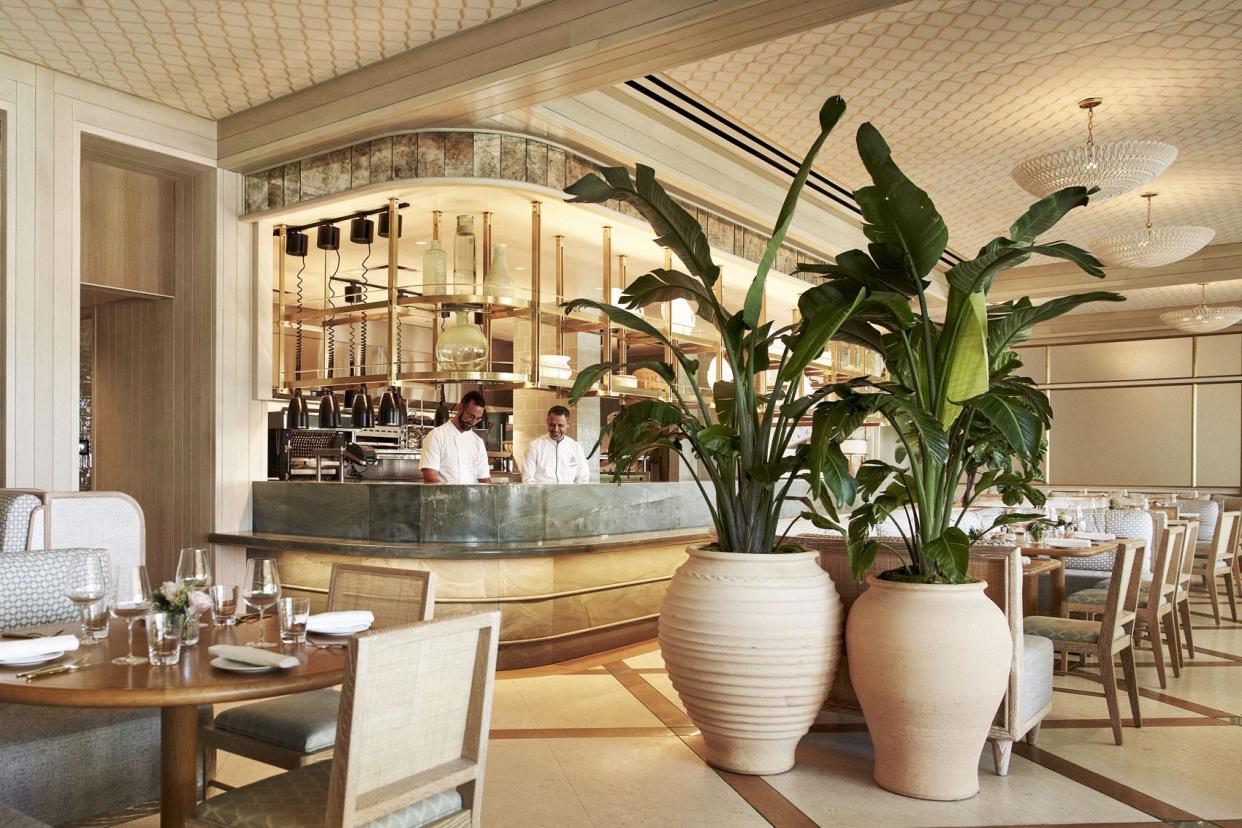 Florie's at the Four Seasons will be the site of a lavish dinner on Dec. 9.