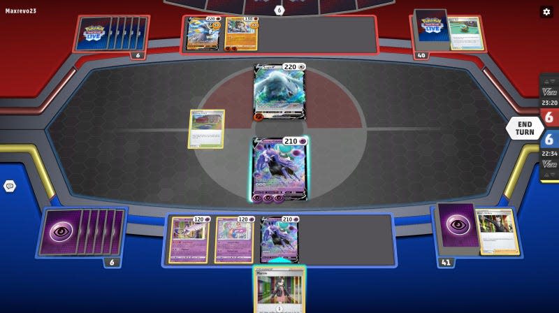 A TCG battle in PTCGL.