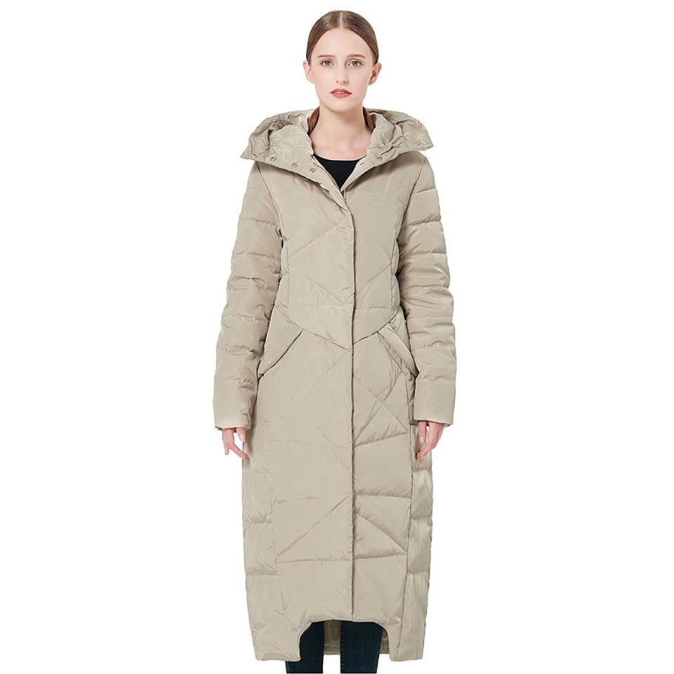 Orolay Women’s Puffer Down Coat Winter Maxi Jacket With Hood