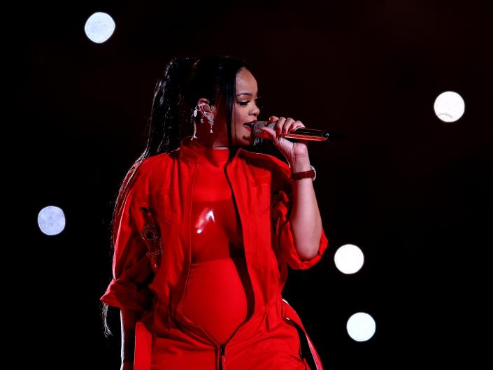 Rihanna reveals that she's expecting baby No. 2 during her Super Bowl