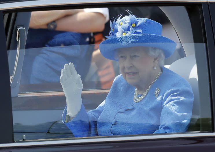 Queen Elizabeth II. auf dem Weg zur Queen’s Speech. (Bild: AP Photo)