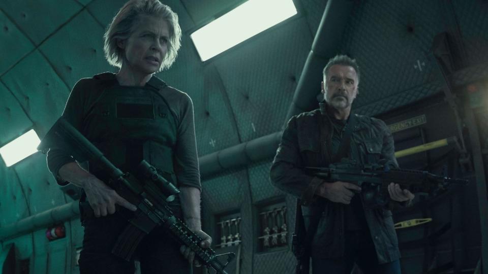 Sie kamen alle zurück: James Cameron als Produzent, dazu Linda Hamilton und Arnold Schwarzenegger in den Hauptrollen. Doch auch "Terminator: Dark Fate" konnte das SciFi-Franchise nicht wiederbeleben - im Gegenteil: Bei einem Budget von knapp 200 Millionen Dollar machte das Studio letztendlich mindestens 113 Millionen Dollar Verlust, schätzen Experten. (Bild: 2019 Twentieth Century Fox)