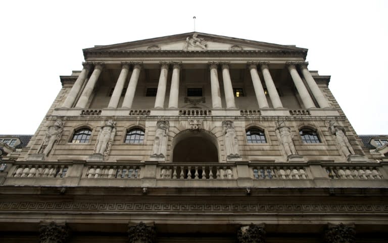 As widely expected, the Bank of England left interest rates at a record-low -- 0.5 percent -- as policymakers worried about slumping oil prices and the darkening global outlook
