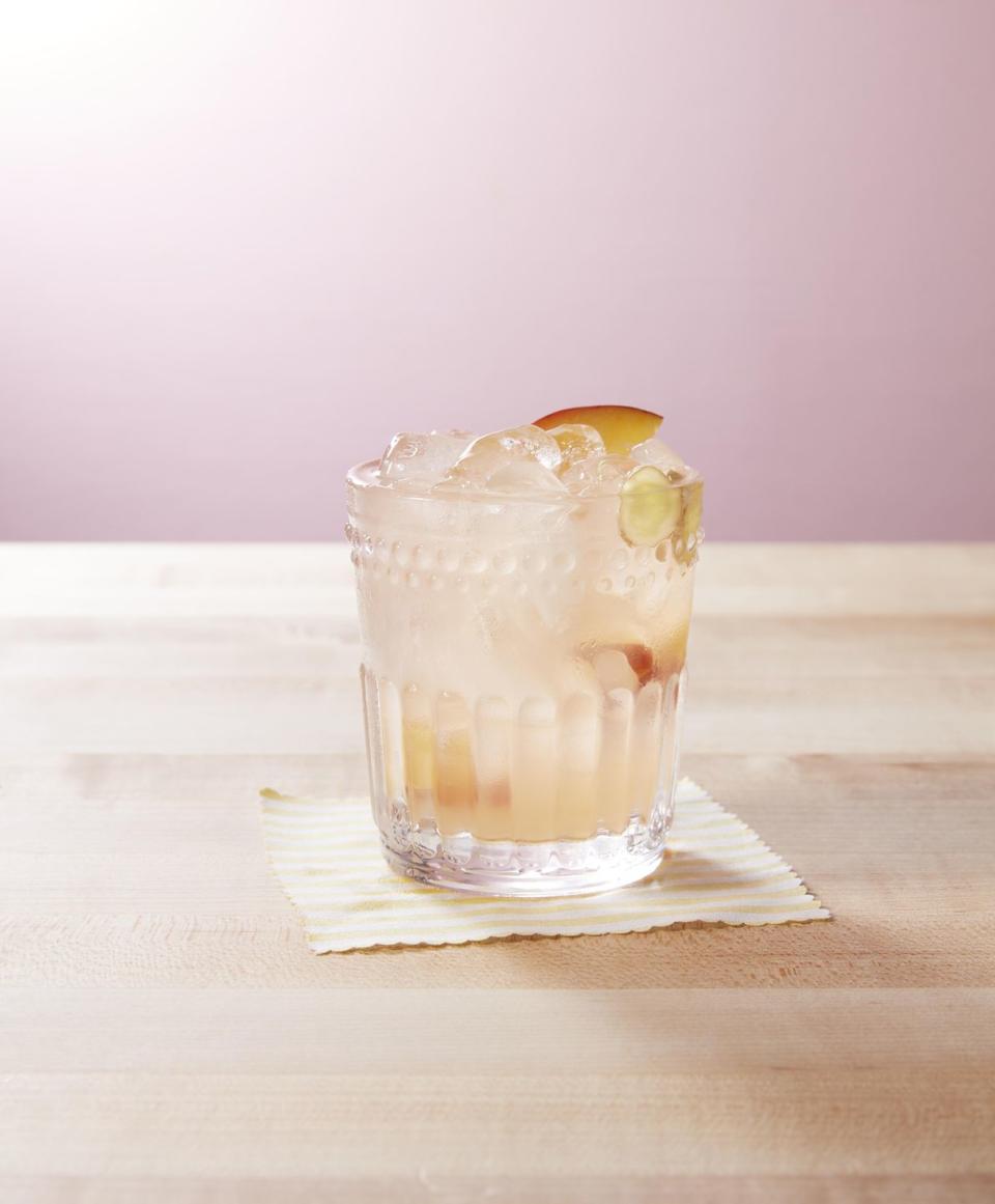 6)  Peach-Ginger Lemonade