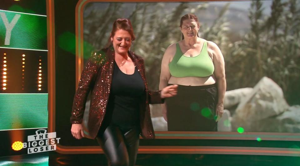 In der Finalshow gab es ein Wiedersehen mit allen Kandidaten der 16. Staffel. Auch mit Betty. Die Camp-Seniorin (57) hat 33 Kilogramm verloren und neue Lebensfreude gewonnen. (Bild: SAT.1)