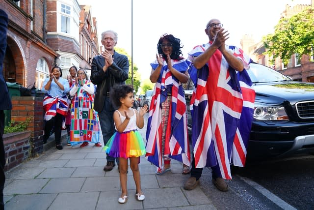 Applause from south London residents