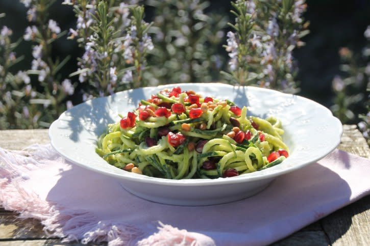 Creamy Avocado Courgette Noodles