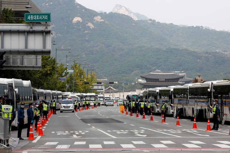 South Korean police stand guard at Gwanghwamun square, to prevent unexpected anti-government protests in Seoul