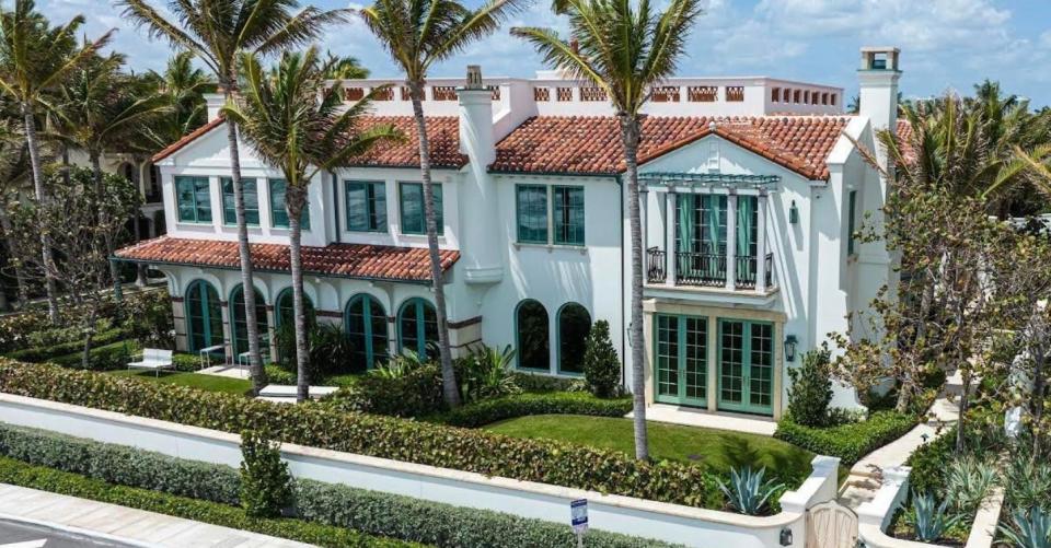 In January 2023, financier Steven K. Hudson sold, for a recorded $26.66 million, an oceanfront Palm Beach townhouse -- seen on the far right of the building -- at 466 S. Ocean Blvd. Hudson just paid a recorded $14.35 million for another townhouse at 220 Brazilian Ave.
