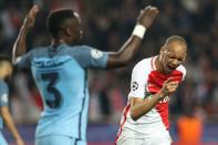 <p>Remontada en cours ! Fabinho, parfaitement servi par Mendy, crucifie Caballero et porte le score à 2-0. Quelle première période parfaite des Monégasques qui sont pour le moment qualifiés. (Photo AFP)</p>