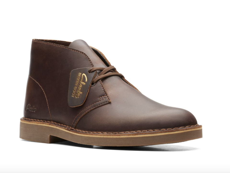 brown Clarks Desert Boot 2 in Beeswax Leather with clarks tag and laces