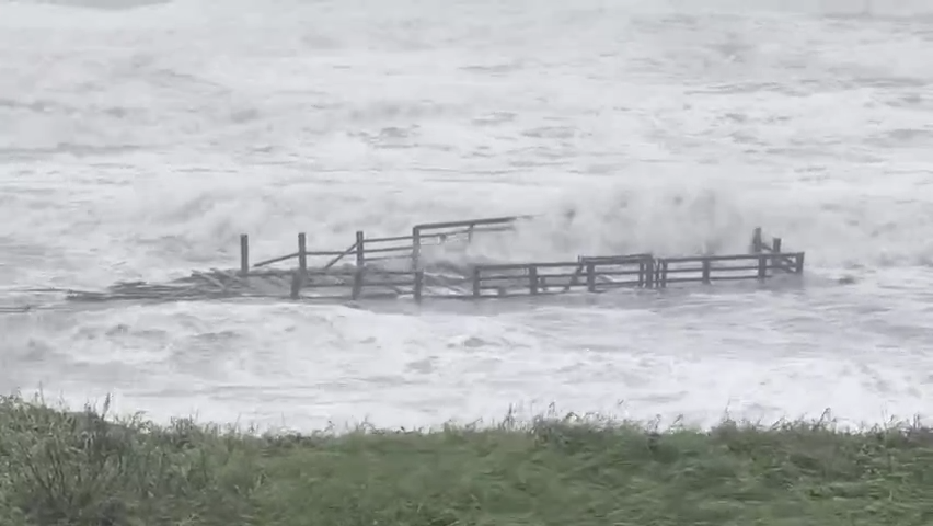 Six years after Hurricane Matthew ripped 160 feet off the end of the Flagler Pier, another chunk washed away Thursday under Tropical Storm Ian's pounding surf.