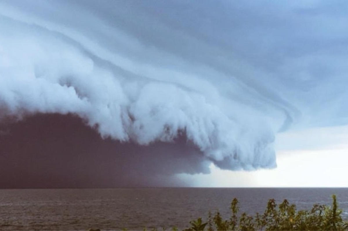 16 weather photos that I find almost as interesting and amazing as my meteorologist crush Jim Cantore