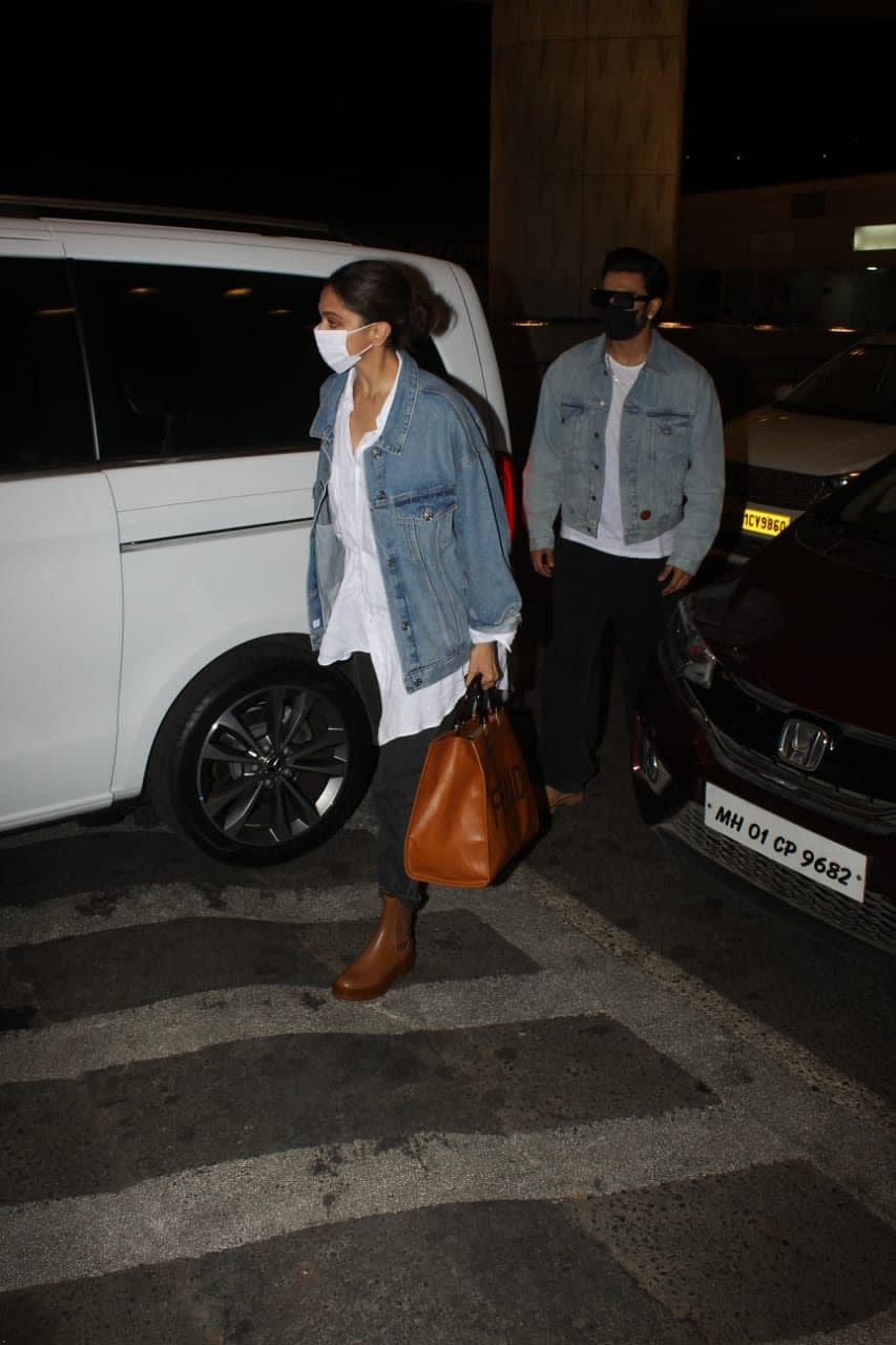 <div class="paragraphs"><p>Deepika and Ranveer leave for Bangalore.</p></div>