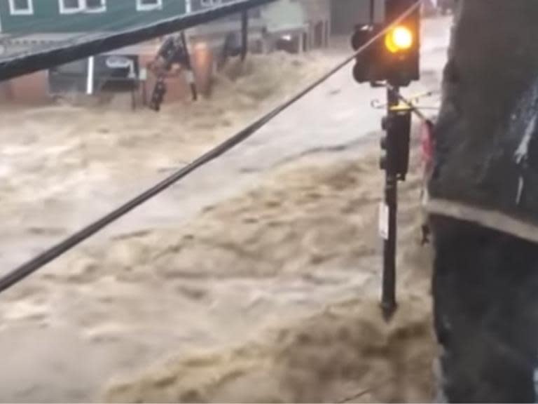 Ellicott City flood: Man missing after '1,000-year' torrents devastate Maryland