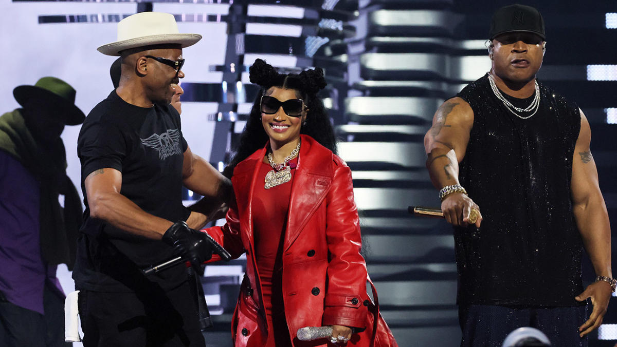 VMAs LL Cool J, Grandmaster Flash Honor HipHop’s 50th Anniversary in