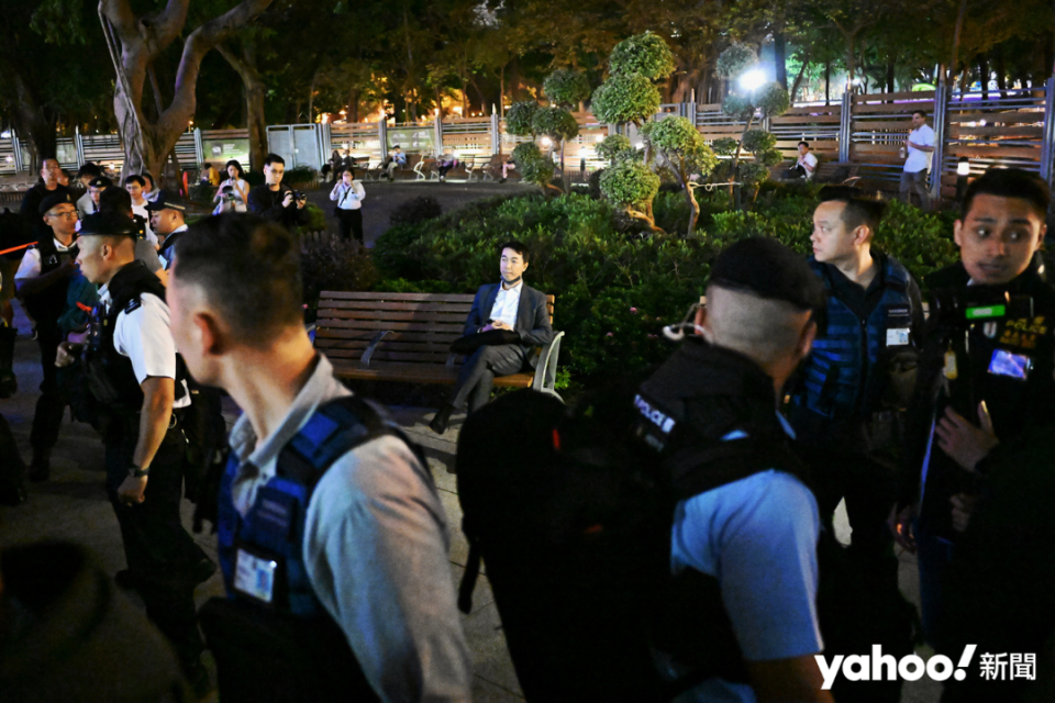 In Victoria Park, citizens and police officers