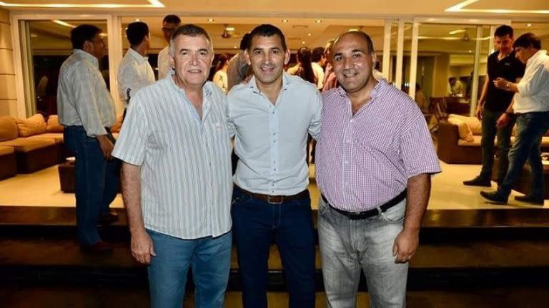 Mario Leito, diputado del Frente de Todos y presidente de Atlético Tucumán, junto al gobernador Osvaldo Jaldo y el jefe de Gabinete, Juan Manzur