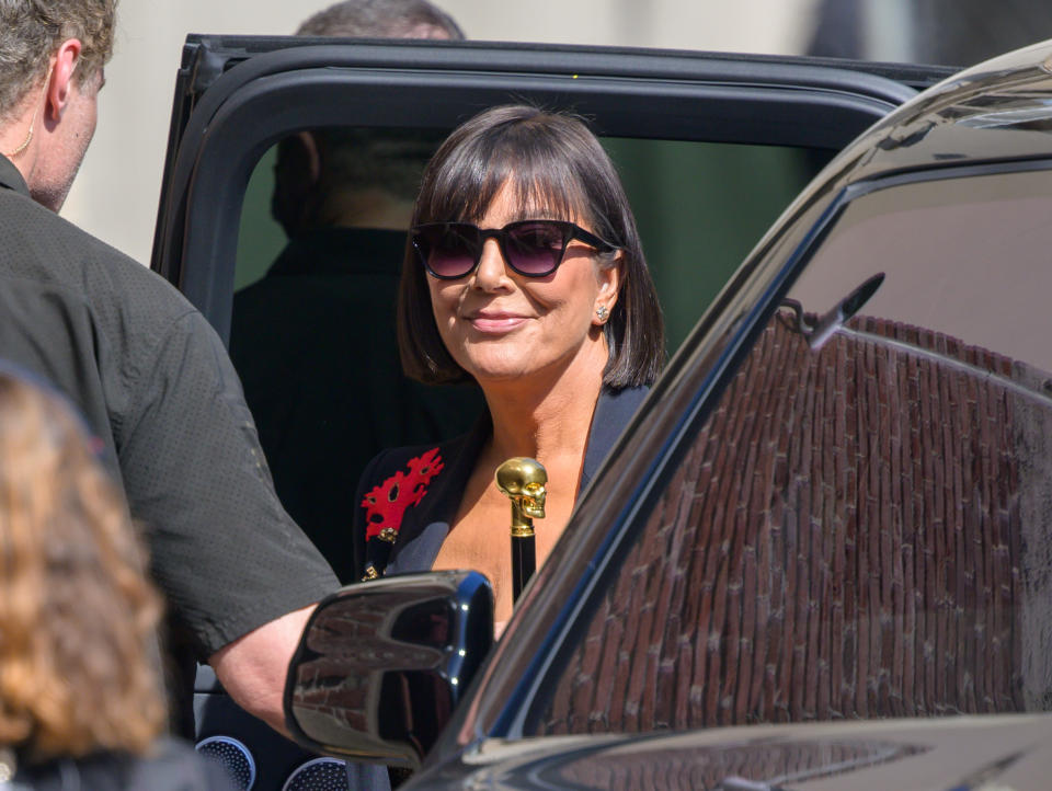 Kris Jenner debuts new haircut. (Getty Images)