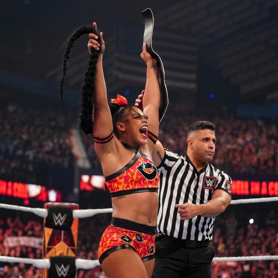 Bianca Belair retained her gold (WWE)