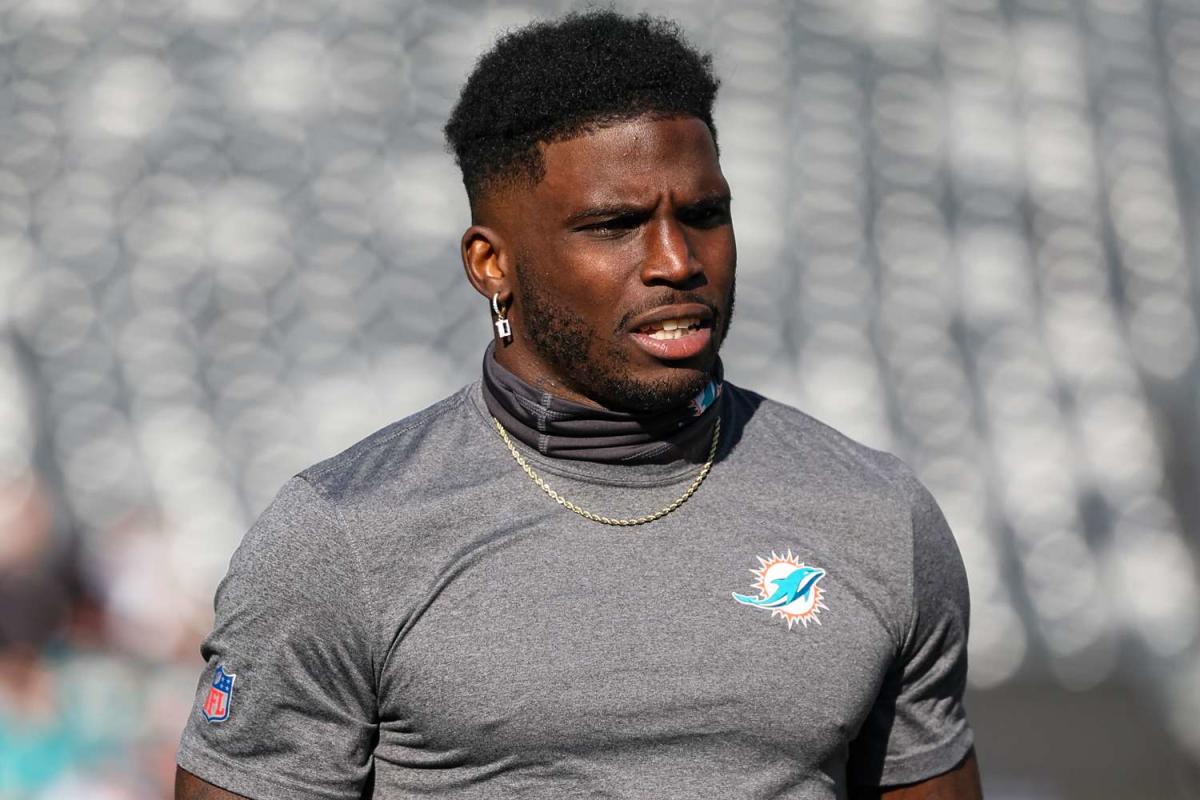 Miami Dolphins Tyreek Hill Sued by Influencer Claiming He Broke Her Leg ...