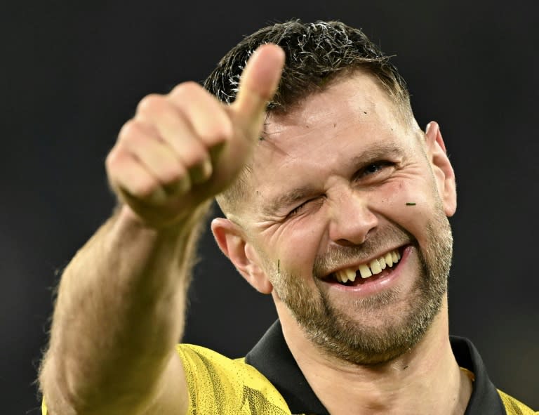 El atacante alemán del Borussia Dortmund Niclas Fuellkrug celebra el pase a semifinales de la Champions de su equipo, el 16 de abril de 2024 en Dortmund (INA FASSBENDER)