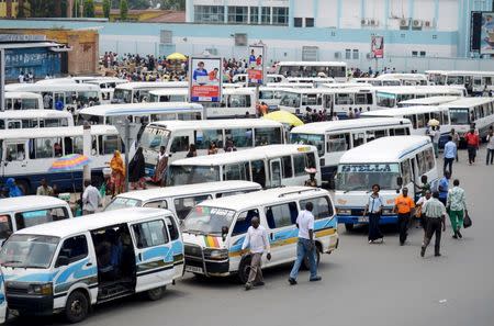 A general view shows people walking at the main bus terminus in Burundi's capital Bujumbura, January 29, 2016. REUTERS/Evrard Ngendakumana