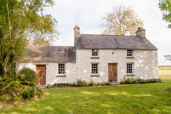 Bryn Eglur features well-preserved Welsh cottage interiors (Bryn Eglur)