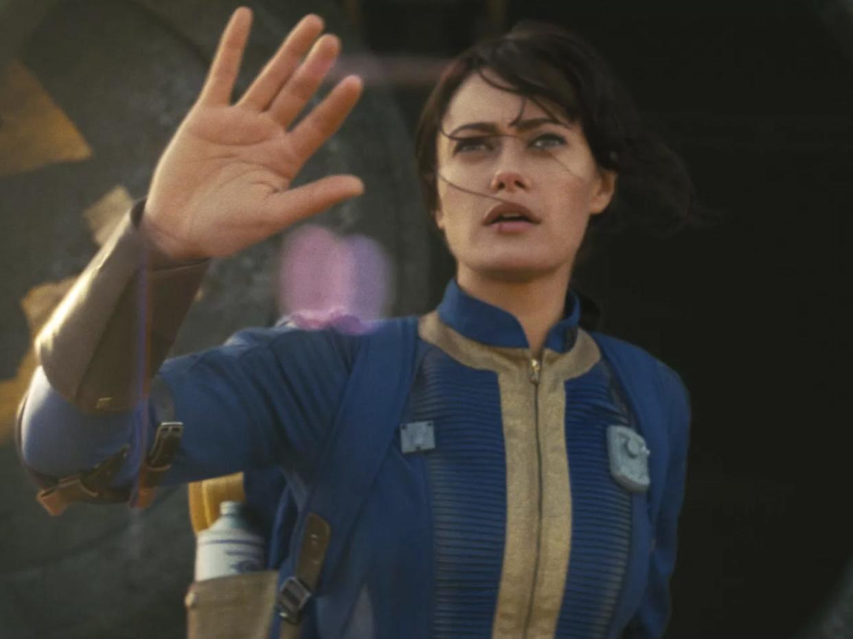 Lucy leaving Vault 73 in "Fallout."