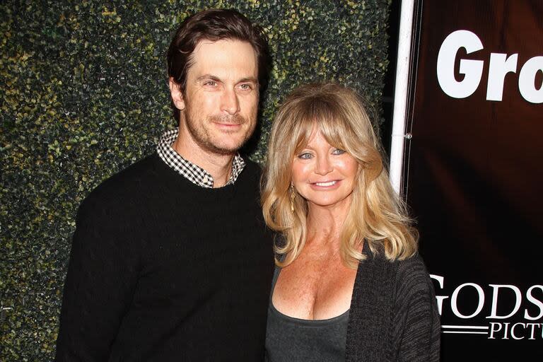 Oliver Hudson junto a su madre, Goldie Hawn 