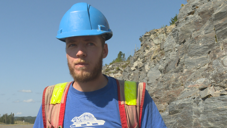 Study of Appalachian mountain range hits the side of the road