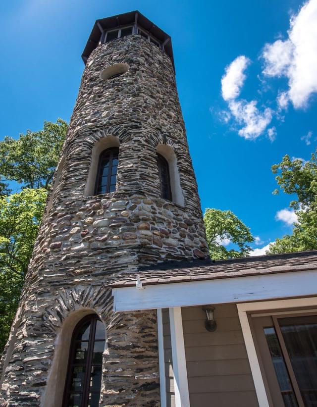 Derek Jeter home for sale: Greenwood Lake NY 'castle' drops in price